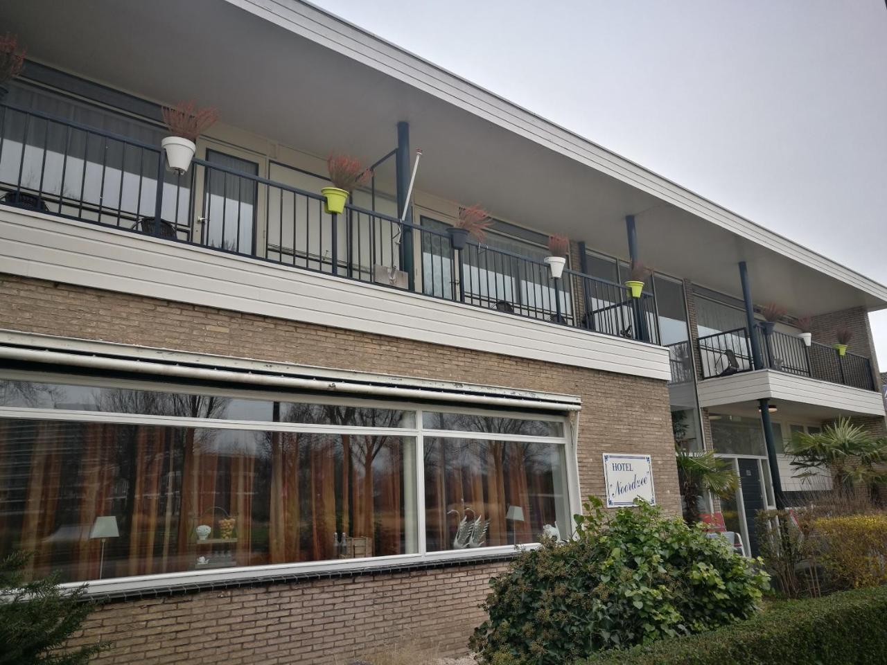 Hotel Noordzee Hoek van Holland Exterior photo